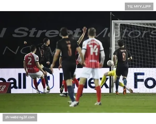 足总杯首轮布顿主场逆转切尔滕纳姆晋级下一轮